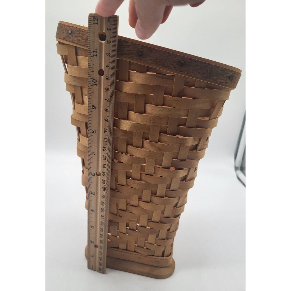 Longaberger 2005 Collectors Club Heartwood Vase Basket and Protector - Picture 9 of 11